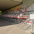 FOTO Novi Sad dobio još jedan spratni parking za bicikle: Dodatna 72 mesta ispod Mosta slobode