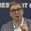 Vučić: Imaćemo najbolje dronove u regionu, realno da redovan vojni rok bude od marta