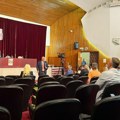 „Fićina“ sedišta idu u penziju – Odobrena sredstva za rekonstrukciju skupštinske sale u Kragujevcu