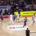Nikola Jokić "ponižava" Vembanjamu u Areni! Francuzi nemi posmatrači Džokerove magije! (video)