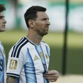 Ima li kraja fudbalskim bizarnostima: Mesi nominovan za Zlatnu loptu