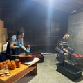 Jesen miriše na ajvar: Porodica Martić iz Prislonice pod Vujnom čuva tradiciju pripreme domaće zimnice