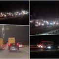 Teška saobraćajka na auto-putu Niš - Beograd: Opšti kolaps zbog sudara dva automobila, snimljena ogromna kolona vozila