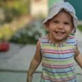 Predivne vesti! Helena (2) se vratila sa lečenja iz Italije: Stigla sam kući! Od sada me možete videti kako šetam po…