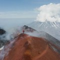 Erupcija vulkana na Kamčatki posle više od 450 godina, naseljena područja nisu ugrožena