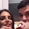 Ljube se, grle i šalju srca fanovima: Ena Čolić i Peja pokazali kako provode vreme zajedno nakon pomirenja - ludo su…