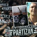 "Ratniče, Tribina ti je zahvalna za sve godine verne... Živiš brate!" Oproštaji od navijača Partizana koji je ubijen u Novom…