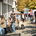 Nastavljena učenička blokada Pete beogradske gimnazije, nema nastave; Oglasila se i direktorka Gimnazije "Sveti Sava" o…