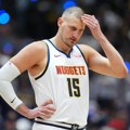 Na Zapadu ništa novo: Nikola Jokić novim tripl-dablom doneo prednost Denveru na startu plej-ofa (VIDEO)