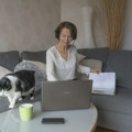 Godinama je čula glasove koji dozviaju njeno ime i mislila da ima psihozu: Pravi uzrok šokirao je lekare