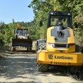 Обнавља се пут од Доње Коњуше до Арбанашке, једне од најудаљенијих деоница на територији Прокупља
