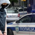 Uhapšen maloletnik (16) zbog jezivog nasilja: Bacio vršnjaka na pod u tržnom centru, pa ga šutirao u glavu!