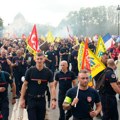 U Francuskoj uhapšeno gotovo 2.000 ljudi zbog protesta: Više od 400 škola zatvoreno