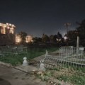 Srušeni svi šatori u Pionirskom parku, jedan u potpunosti izgoreo