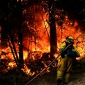 Evakuacija u Los anđelesu: Hitno izdato naređenje zbog divljeg požara: Širi se ka kućama, gašenja otežava jak vetar…