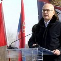 Vučević se oglasio o nastavnicima koji ne rade i spomenuo je plate: Neko se igra da deca izgube školsku godinu