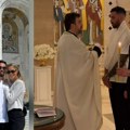 Zaljubio se u našu odbojkašicu pa postao pravoslavac: Argentinski košarkaš krstio se u Hramu Svetog Save