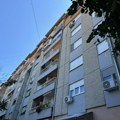 Pronađeno telo u fazi raspadanja u stanu u Čačku: Stanari osetli nesnosan smrad, pa pozvali policiju (foto)