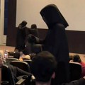 Demonske sveštenice đuskaju uz egipatski melos: Snimak sa premijere najstrašnijeg horora postao hit na TikToku