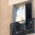 Aluminijumska folija na prozoru postala hit tokom toplotnog talasa: U čemu je fora i da li zaista pomaže?