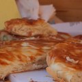 Burek sa čvarcima najtraženiji! Danas je kraj niške Buregdžijade, dugi redovi za burek s jagodama, krem-plazmom i zdenkom…