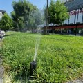 Već nekoliko noći lome prskalice na trgu u Leskovcu