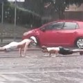 „Bože, kako je divno biti mlad i šašav“: Snimak dvojice mladića kako vežbaju na kiši u Beogradu je hit na mrežama