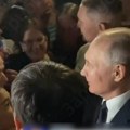 Evo gde je bio Putin dok su hapsili generala Surovikina! Spontano izašao među ljude, nastala pometnja na ulicama (video)