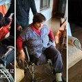 Херојски чин ватрогасаца у Сврљигу: Погледајте како су баку у инвалидским колицима евакуисали из куће!