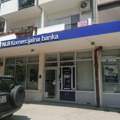 Nenormalne gužve, a samo dva šaltera