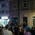 Širom Srbije protesti: Jedino u Zaječaru prostorije SNS čuva policija, naprednjaka nema