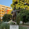Sećanje na Šabana Šaulića i dalje živi! Ekipa Kurira posetila spomenik koji je podignut u čast muzičke legende, ovo smo…