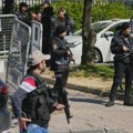 Uhapšeno devet osoba zbog sumnje da su učestvovali u napadu na policiju u Istanbulu