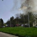 Muškarac ipak nije poginuo u požaru na Voždovcu, evo kako je umro: "Samo se srušio pred vatrogascima"