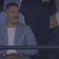 Baka Prase u odelu na finalu Kupa Srbije: Napravio haos svojim dolaskom, pogledajte kako navija (foto)