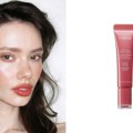 Sve što želimo od letnjeg „makeupa“ nalazi se u hijaluron „lip & cheek tintovima“