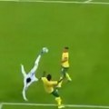 Imamo kandidata za puškaša: Alžirac makazicama postigao jedan od najlepših golova u sezoni (video)