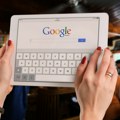 Gugl optužen da otežava pretragu konkurenata