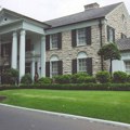 Судија у Тенесију блокирао аукцијску продају некадашњег дома Елвиса Прислија