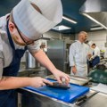 Tajne iza Mišlenovih zvezdica – toksična kultura i nasilje u kuhinjama