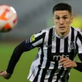 Detonacija: Slobodan Urošević se vratio u srpski fudbal! Navijači besne, fabricijo romano javlja: Dušan Vlahović prelazi u…