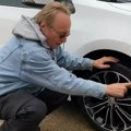 Najpoznatiji automehaničar kaže da je ovo najbolji jeftin automobili koji treba odmah kupiti: „Malo troši, a savršen je“…