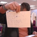 Janjuš pronašao skrivenu poruku u kesi, kad je video ko mu je pisao, slomio se: "Bilo je među čestitkama"