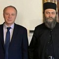 Čačanin, iguman manastira Hilandar, ugostio rektora Đokića, najavili saradnju Ko je arhimandrit Metodije: I ja sam student
