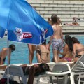 Tropski dani pune gradske bazene i jezero u Šumaricama