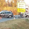 Nepropisno preticao, pa se zakucao u kola u kojim je bila trudnica! Stravična nesreća kod Futoga: Vozila smrskana (foto)
