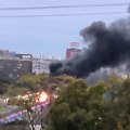 Zapalio se autobus na Brankovom mostu, saobraćaj u prekidu (video)