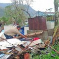 Filipine pogodio katastrofalni tajfun: Evakuisano stotine hiljada ljudi, uništene kuće, srušeni dalekovodi (foto)