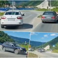 "Ovo je pokušaj ubistva!": Neverovatno divljanje na kružnom toku! Ljudi besni: "Zbog ovakvih se gine! Oduzeti vozačku…