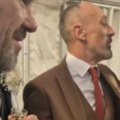 ''Kad sam je prvi put video, zamolio sam boga da...'' Mladin tata emotivnim govorom na svadbi rasplakao region! (video)